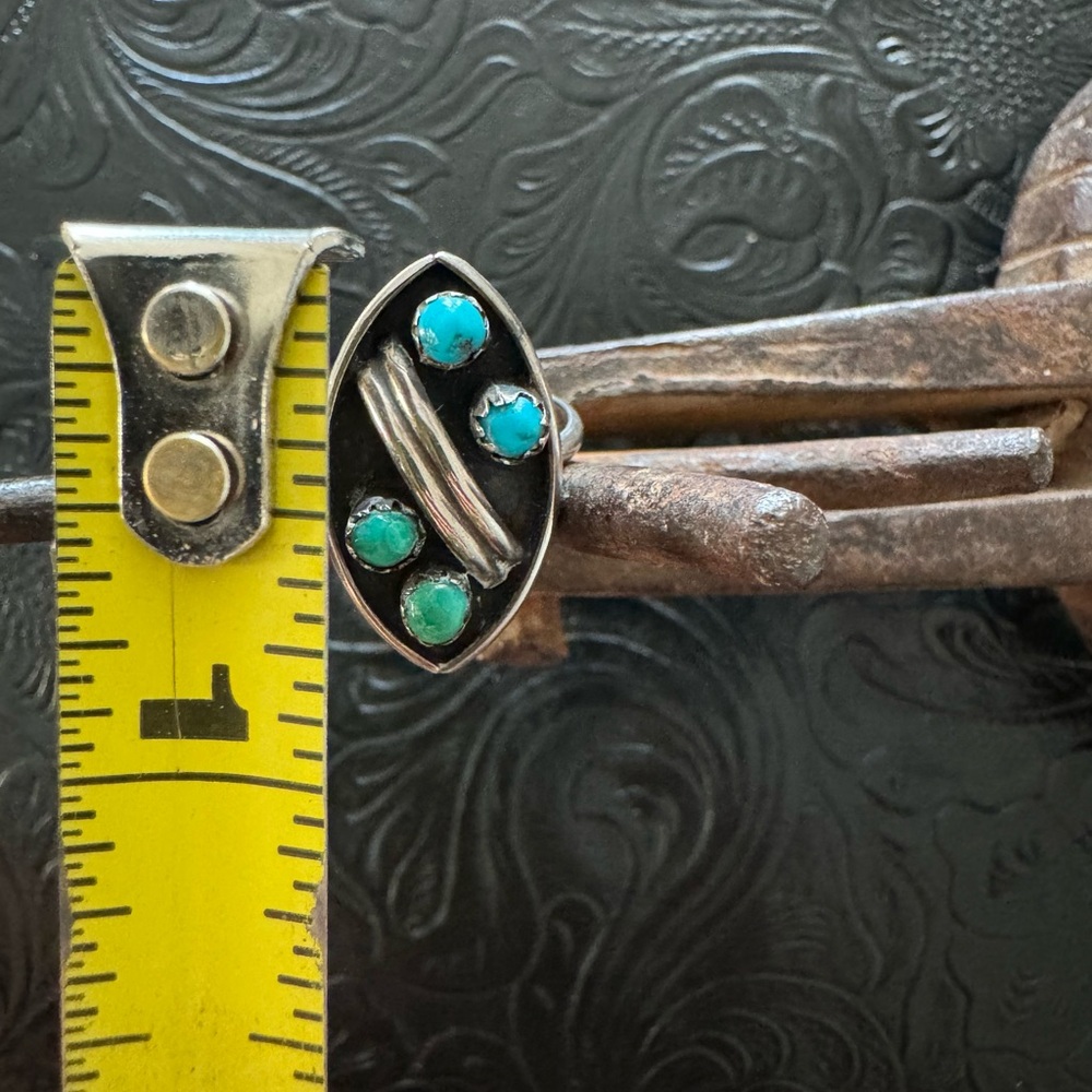 Silver Turquoise Ring - Picture 5 of 6